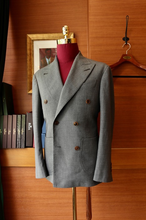 ライトグレー ダブルジャケット IMG_8786-9.jpg?ph=a6282a7de3